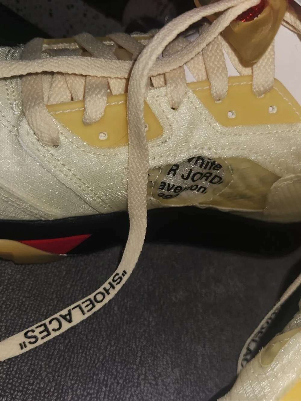 Size 11- Jordan 5 Retro Off-White Sail 